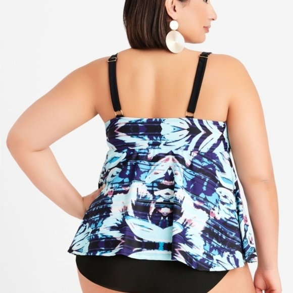 $60 NWT Noon 1 Piece Swim Skirted Bathing Suit Blue White Floral size 18 - Picture 3 of 16